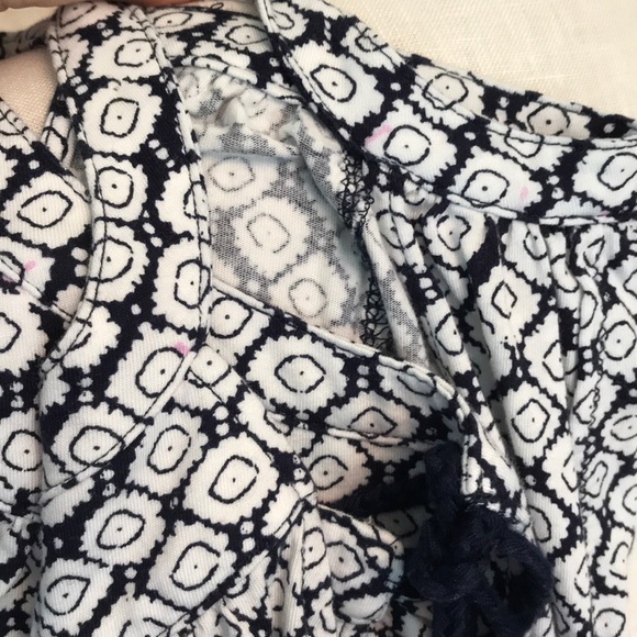 Like new Lucky Brand top - Picture 4 of 8